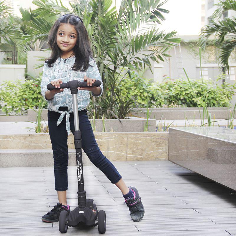 Road Runner Scooter For Kids - PU LED Wheels, 4 Level Height Adjustment, Anti Slip Deck, Safety Certified, 3-Wheel scooter, Easy use, 3-7years - Image 3
